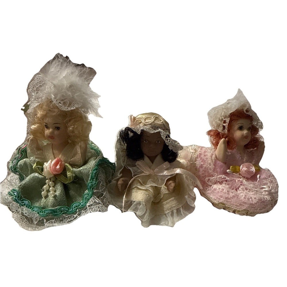 Set Of 3 Vintage Small 2-in‎ porcelain fashion dolls